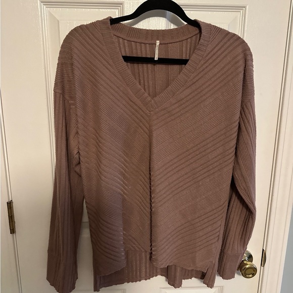 Ribbed V-Neck Sweater in Mauve - Picture 1 of 3